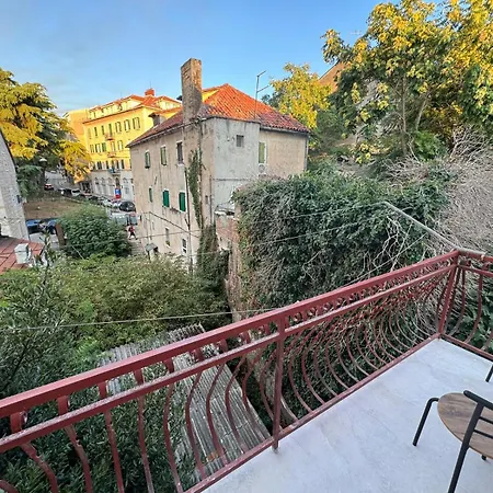 شقة Exclusive Comfort With Balconies سبليت