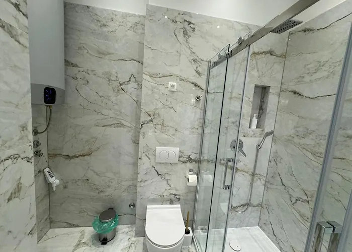 Exclusive Comfort With Balconies *