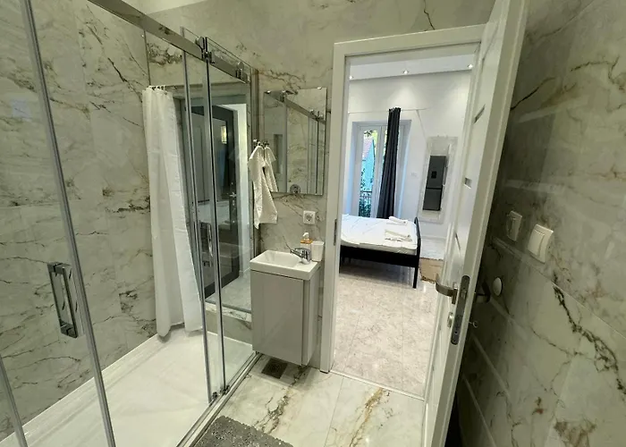 Exclusive Comfort With Balconies Apartman