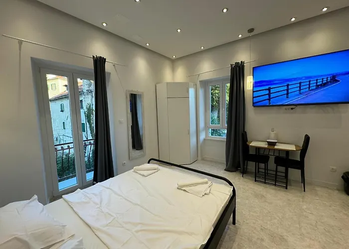 Exclusive Comfort With Balconies *