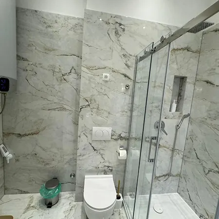 Exclusive Comfort With Balconies *